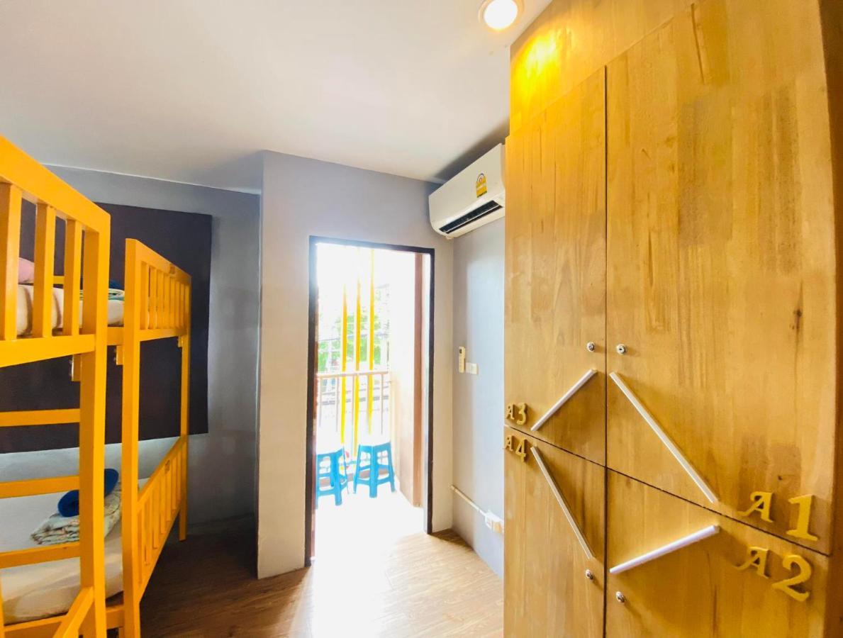 Frutta Hostel Patong Exterior photo