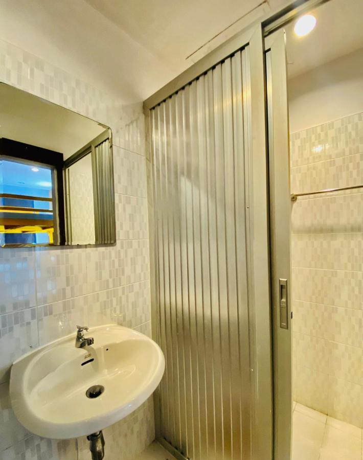 Frutta Hostel Patong Exterior photo